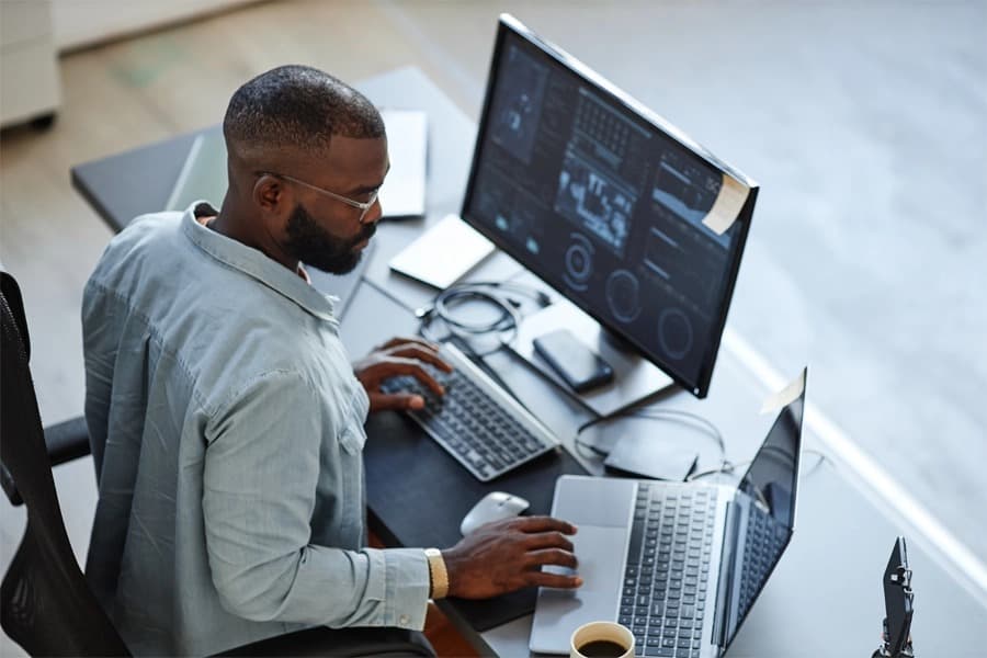 SISTEMAS INFORMÁTICOS, REPARAÇÃO DE COMPUTADORES, PROGRAMAÇÃO E REDES